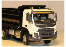 Lade das Bild in den Galerie-Viewer, Volvo FMX White Edition Kipper 1:50