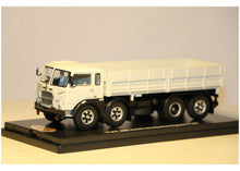 Lade das Bild in den Galerie-Viewer, FIAT 690 6x4/2 Dreiseitenkipper weiss 1:50