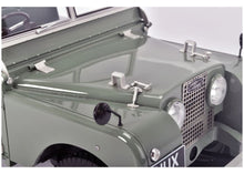 Lade das Bild in den Galerie-Viewer, Land Rover 80 1:12