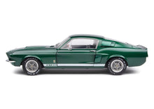 Lade das Bild in den Galerie-Viewer, Shelby Mustang GT500 grün 1:18