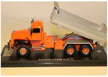 Lade das Bild in den Galerie-Viewer, Saurer D330B 6x6 Kipper Vicari 1:50