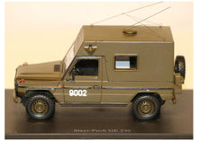 Lade das Bild in den Galerie-Viewer, Steyr-Puch 230 GE Hochdach 1:43