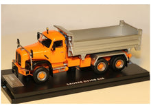 Lade das Bild in den Galerie-Viewer, Saurer D330B 6x6 Kipper Armee 1:50