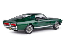 Lade das Bild in den Galerie-Viewer, Shelby Mustang GT500 grün 1:18