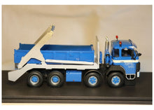 Lade das Bild in den Galerie-Viewer, SAURER D330 8x4 Welaki Waser 1:43