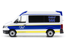 Lade das Bild in den Galerie-Viewer, VW Crafter Alpine Air Ambulanz 1:87