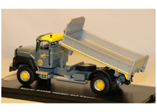 Lade das Bild in den Galerie-Viewer, Saurer D330B Hauber 4x4 Kipper Dozza 1:50