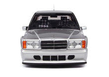Lade das Bild in den Galerie-Viewer, Mercedes Benz 190E silber 1:18