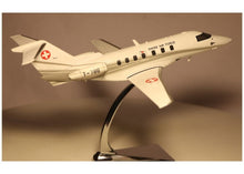 Lade das Bild in den Galerie-Viewer, Pilatus PC-24 T-786 Bundesrat-Jet Swiss Air Force 1:72