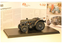 Lade das Bild in den Galerie-Viewer, Vevey 560 Armeetraktor 1:32