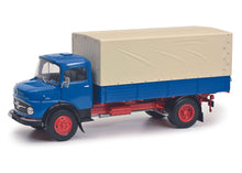 Lade das Bild in den Galerie-Viewer, Mercedes Benz L911 blau 1:18