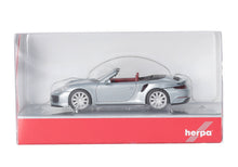 Lade das Bild in den Galerie-Viewer, Porsche 911 (991) Turbo Cabrio, dolomitsilber 1:87
