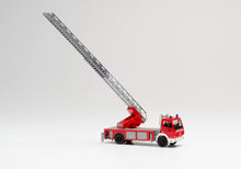 Lade das Bild in den Galerie-Viewer, Mercedes-Benz SK 88 Drehleiter Feuerwehr 1:87 
