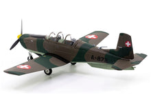 Lade das Bild in den Galerie-Viewer, Pilatus P-3 A-873 Version P-3.05,HB-RCL inkl. Chromständer  1:72
