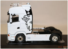 Lade das Bild in den Galerie-Viewer, Scania S-Series 2020 White/Deco.  1:43
