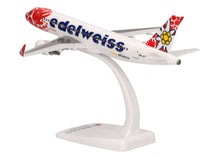 Lade das Bild in den Galerie-Viewer, Edelweiss Air Airbus A320 &quot;Help Alliance&quot; - HB-JLT  1:200
