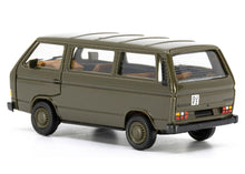 Lade das Bild in den Galerie-Viewer, VW T3 Militärtransporter  1:87 
