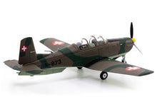 Lade das Bild in den Galerie-Viewer, Pilatus P-3 A-873 Version P-3.05,HB-RCL inkl. Chromständer  1:72
