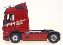 Lade das Bild in den Galerie-Viewer, Volvo FH Globetrotter XL 1:24
