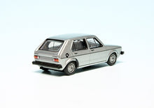 Lade das Bild in den Galerie-Viewer, VW Golf Silber 1:87
