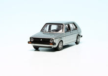 Lade das Bild in den Galerie-Viewer, VW Golf Silber 1:87
