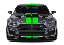 Lade das Bild in den Galerie-Viewer, Ford Shelby GT500 grau 1:18 
