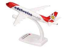 Lade das Bild in den Galerie-Viewer, Edelweiss Air Airbus A320 - new colors 1:200
