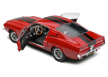 Lade das Bild in den Galerie-Viewer, Shelby Mustang GT500 rot 1:18
