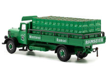 Lade das Bild in den Galerie-Viewer, Saurer S4C Pritsche Ramseier Apfelsaft 1:87
