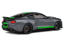 Lade das Bild in den Galerie-Viewer, Ford Shelby GT500 grau 1:18 
