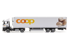 Lade das Bild in den Galerie-Viewer, MAN TGS Kühlkoffer-Sattelzug Coop 1:87
