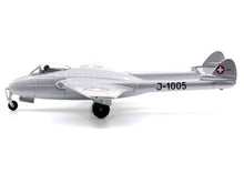 Lade das Bild in den Galerie-Viewer, De Havilland Vampire DH-100 Mk.6 J-1005 &quot;Rundnase&quot;  1:72
