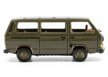 Lade das Bild in den Galerie-Viewer, VW T3 Militärtransporter  1:87 
