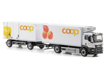Lade das Bild in den Galerie-Viewer, MAN TGS Kühlkoffer-LKW Coop mit Anhänger 1:87
