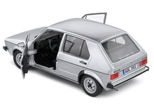 Lade das Bild in den Galerie-Viewer, VW Golf L - silber 1:18
