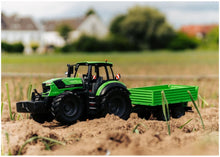 Lade das Bild in den Galerie-Viewer, Carson Deutz-Fahr 8280 TTV mit Anhänger 100% RTR 1:16
