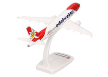 Lade das Bild in den Galerie-Viewer, Edelweiss Air Airbus A320 - new colors 1:200
