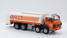 Lade das Bild in den Galerie-Viewer, Saurer D330B 8x4 Tankfahrzeug Coop 1:50
