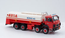 Lade das Bild in den Galerie-Viewer, Saurer D330B 8x4 Tankwagen Avia  1:50
