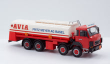 Lade das Bild in den Galerie-Viewer, Saurer D330B 8x4 Tankwagen Avia  1:50
