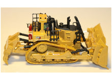 Lade das Bild in den Galerie-Viewer, Cat D11 Track-Type Tractor 1:87

