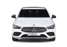 Lade das Bild in den Galerie-Viewer, Mercedes Benz CLA C118 AMG weiss 1:18
