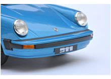 Lade das Bild in den Galerie-Viewer, Porsche 911 Coupé blau 1:18
