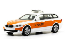 Lade das Bild in den Galerie-Viewer, BMW 5er Touring Kapo Uri 1:87
