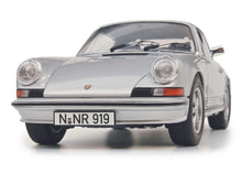 Lade das Bild in den Galerie-Viewer, Porsche 911S Coupé silber 1:18
