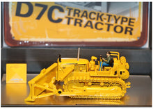 Lade das Bild in den Galerie-Viewer, Cat D7C Track Typ Tractor 1:50
