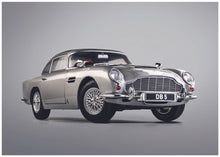 Lade das Bild in den Galerie-Viewer, Aston Martin DB5 silber 1:18
