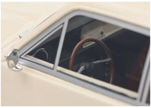 Lade das Bild in den Galerie-Viewer, Opel Kadett B Coupé weiss 1:18 Resin
