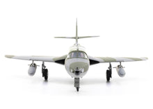 Lade das Bild in den Galerie-Viewer, Hawker Hunter Mk.68 J-4201 HB-RVR Amici Del Hunter 1:72

