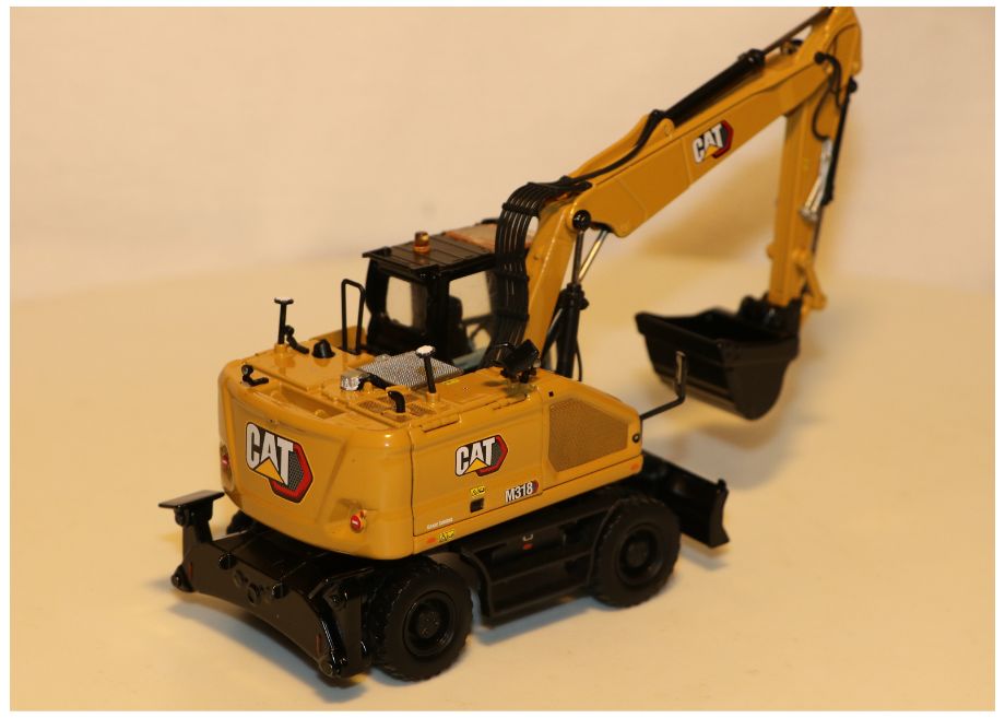 Cat M318 Wheeled Excavator 1:50 – Technikwelt